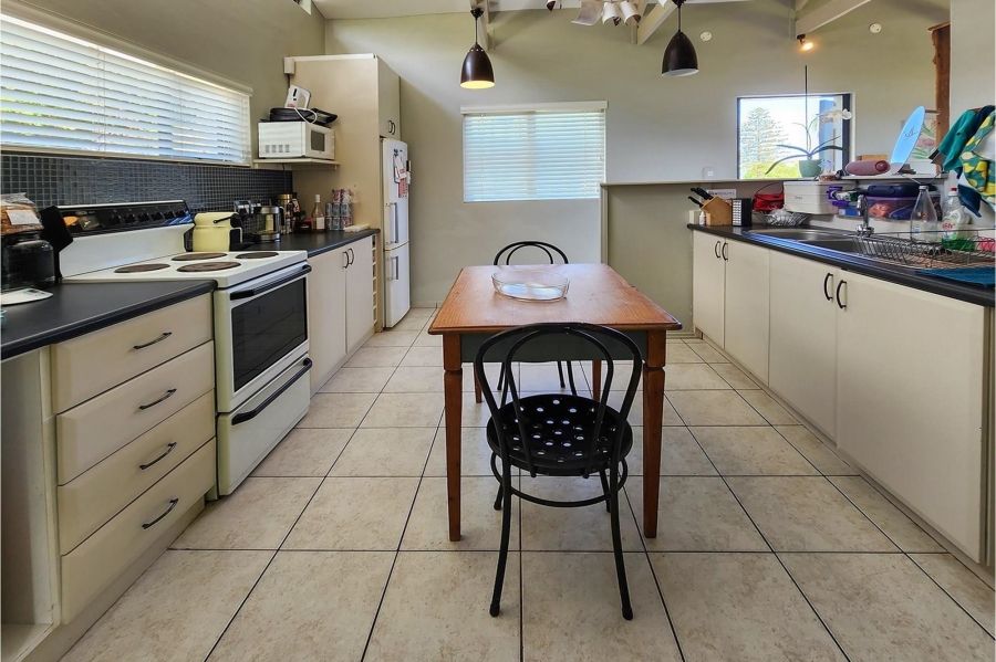 To Let 1 Bedroom Property for Rent in Paradise Western Cape
